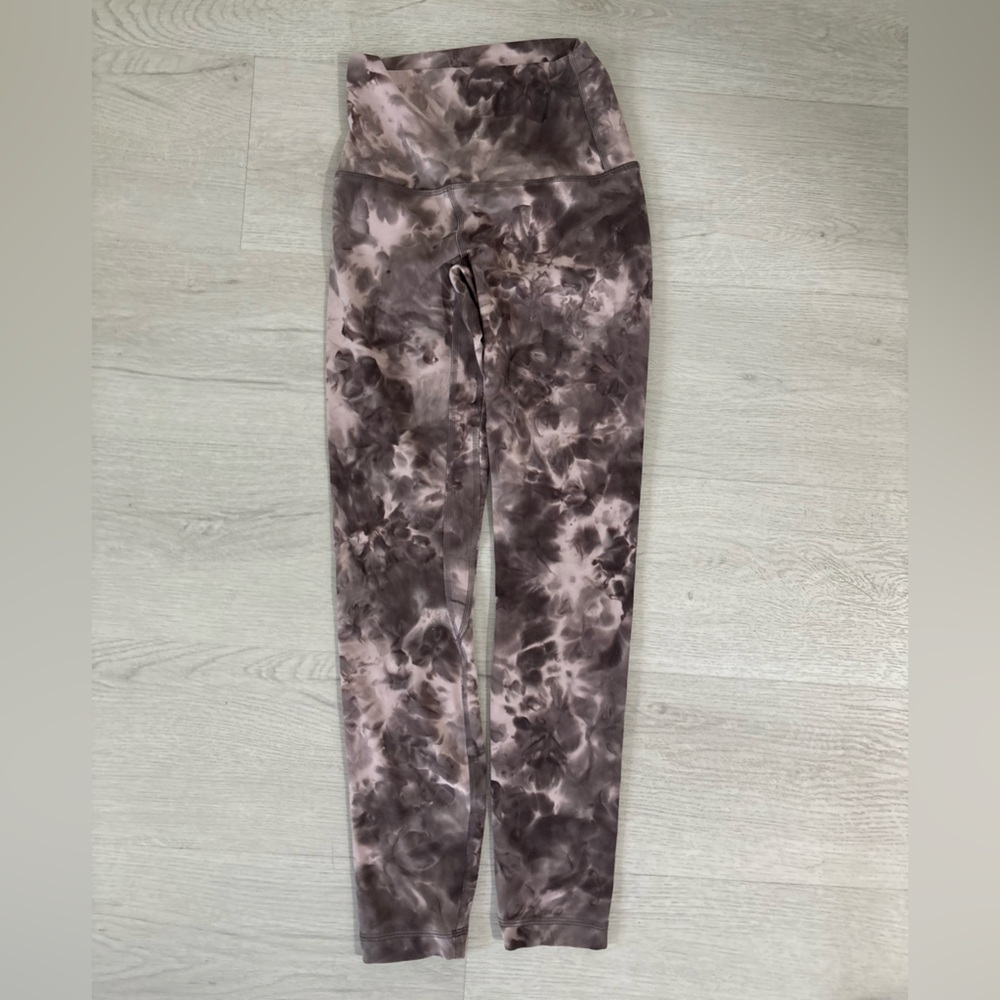 Lululemon Athletica Tie-Dye Leggings in Pink and Brown